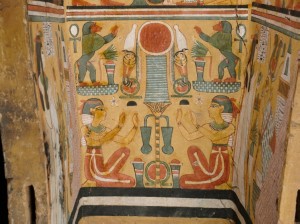 Detail of the coffin of Nesykhonsu. Isis and Nephtys. XXI Dynasty. Ancient Egypt. Museum of art of Cleveland.