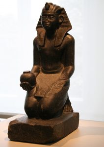 Estatue of Offering of Hatshepsut. Berlin Museum. Ancient Egypt