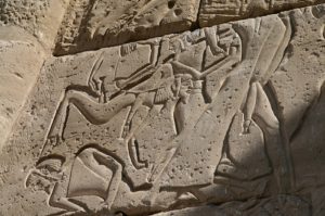 Asiatic-enemies-succumbing-to-the-army-of-Ramses-III.-However-their-faces-do-not-reflect-any-gesture-of-fear.-Detail-from-the-temple-of-Medinet-Habu.-Photo-María-Rosa-Valdesogo